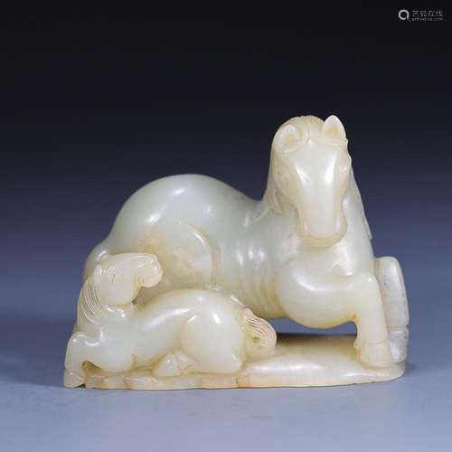 CHINESE HETIAN BLACK-AND-WHITE JADE HORSE-FORM PAPERWEIGHT