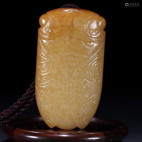 CHINESE HETIAN YELLOW JADE CICADA