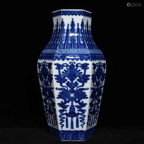 Blue and white live lines vase, high 40 diameter of 18.5,