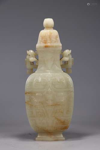 Bottle: hetian jade beast grainLong and 13.8 cm wide and 9.5...