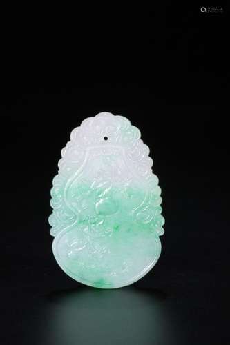 Jade: · fu lu hang herSize: 6.7 cm wide and 4.4 x 0.5 cm wei...