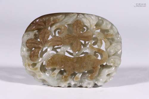 : hetian jade lion wearing flower tile with the skinSize: 10...