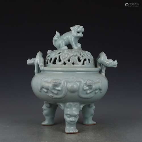 Longquan celadon powder blue glaze hollow-out the lion fumin...