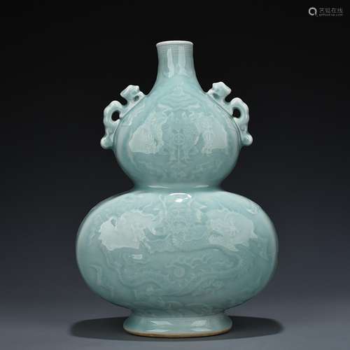 Powder blue glaze carving dragon bottle gourd flat 32 cm * 2...