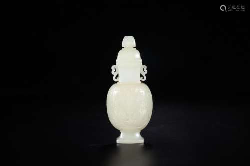 : hetian jade - those bottlesSize: 4.4 cm wide and 8.0 x 4.1...