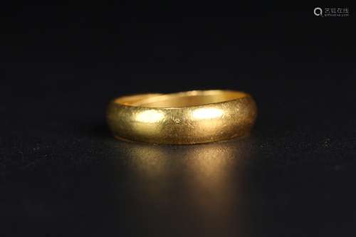 Old gold ring, with laojin ring, element face, in hard curre...