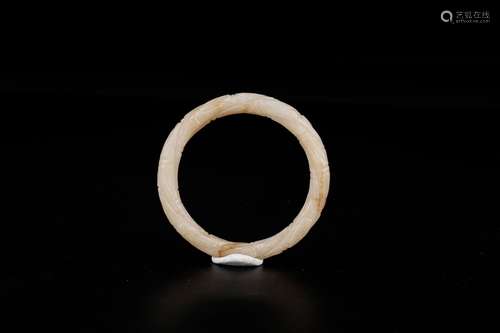 , hotan white jade hinge braceletSize: 5.8 cm inner diameter...