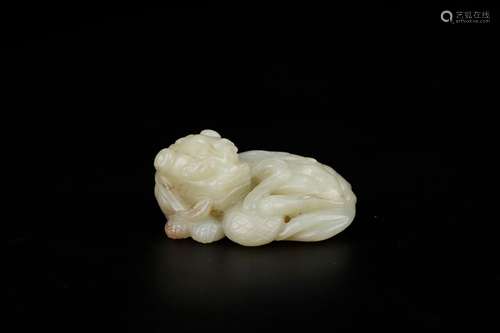 , hotan jade lion play the ballSize: 6 x 4 x 3 cm weight: 91...