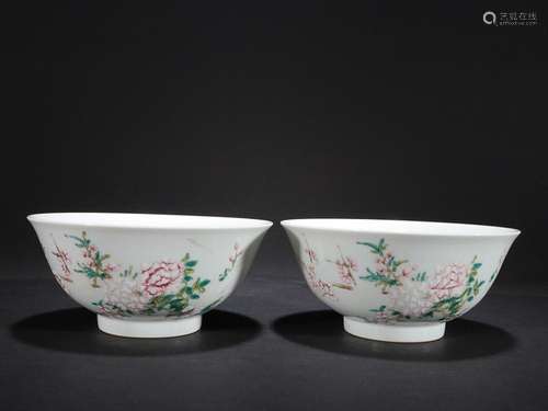 TWO CHINESE FAMILLE-ROSE BOWLS DEPICTING 'FLORAL' AN...