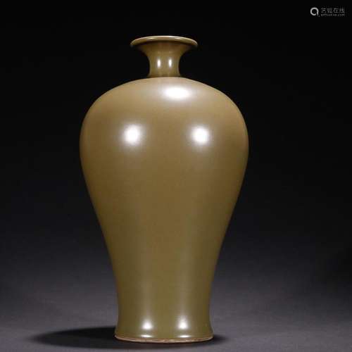 CHINESE TEADUST-GLAZED MEIPING VASE, 'QING YONGZHENG'...