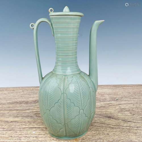 The kiln ewer, high 27 cm, diameter of 15