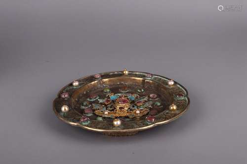 : silver treasure point cui fold along the plate with three ...