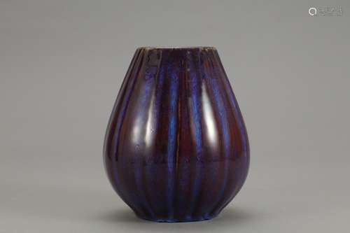 , variable glaze flower receptacleSize: high abdominal diame...