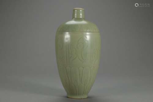 , longquan lotus-shaped grain mei bottlesSize: high abdomina...