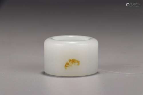 : hetian jade BanZhi with the skinDiameter of 3.1 cm, 1.9 cm...