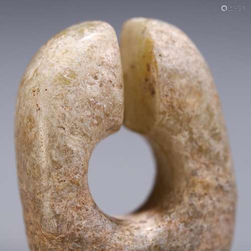 Ancient jade pendantSize and length of 3.4 2.5 1 cm thick he...