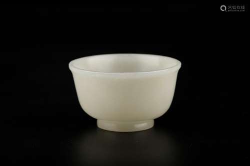 , hotan jade small cupSize: 3.5 6 cm high weight: 52 gramsCu...