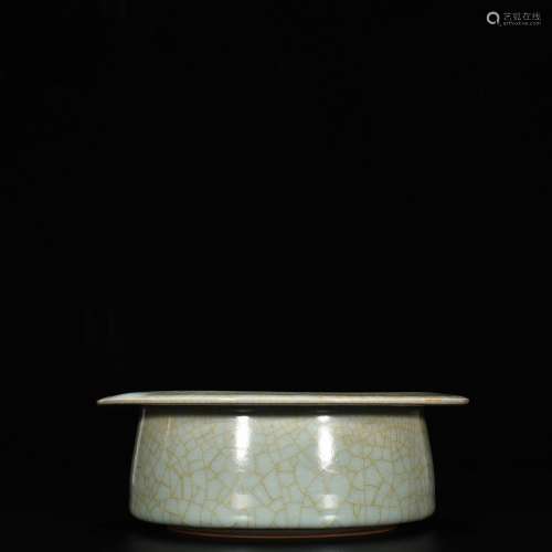 Longquan celadon powder blue glaze fold along the wash6 cm h...