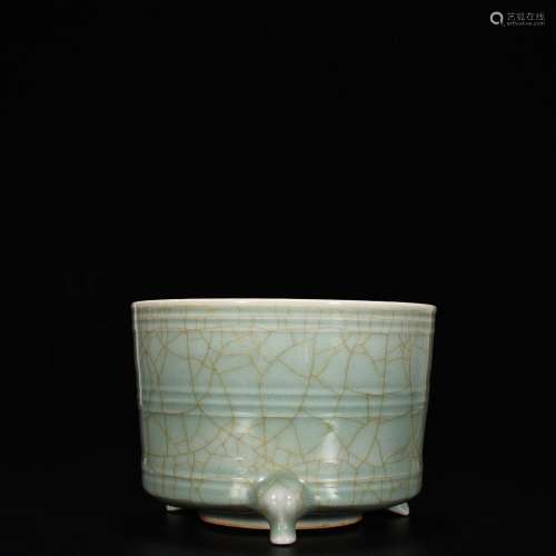 Longquan celadon powder blue glaze dazzle grain furnace with...