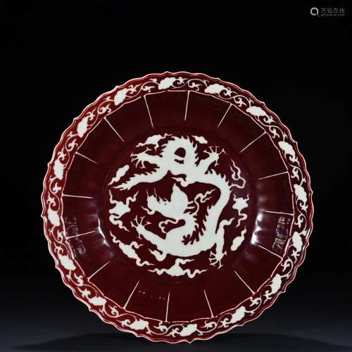 The red glaze carved white dragon grain ling mouth fold alon...