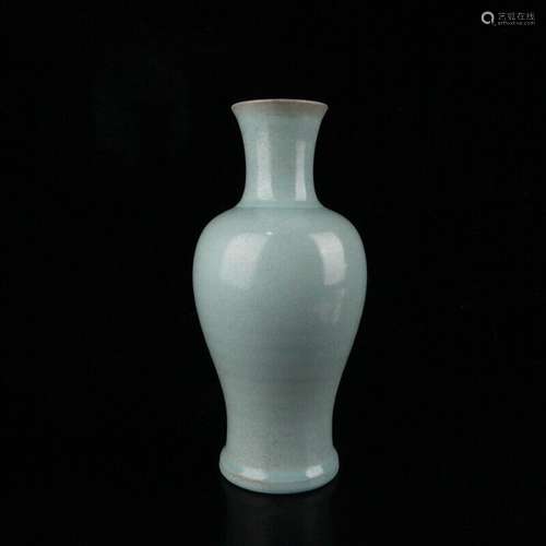 Chinese Porcelain Handmade Exquisite Vase 23633