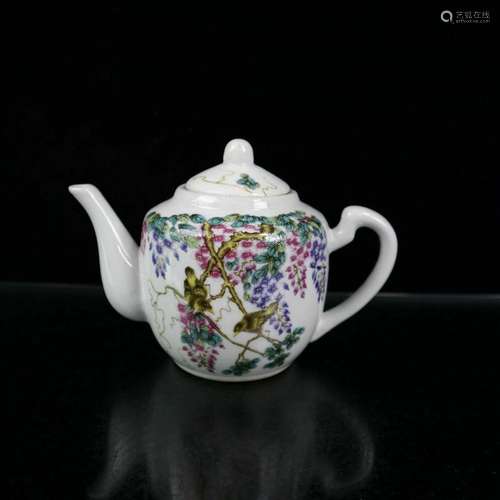 Chinese Porcelain Handmade Exquisite Teapots 20126