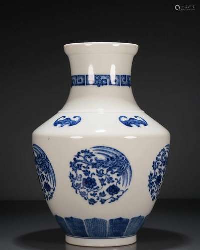 A Precious Blue And White 'Phoenix& Flower' Vase