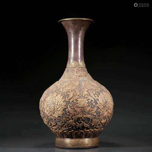 A Magnificent Gilt-Silver 'Scrolling Lotus' Vase