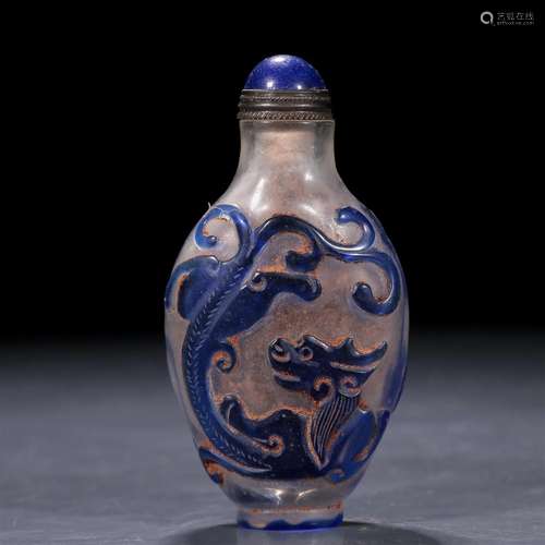 A Blue Overlay White Glass 'Chi-Dargon' Sunff Bottle