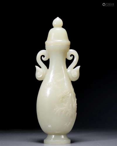 An Exquisite White Jade 'Bamboo' Vase