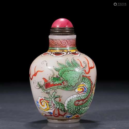 A Glass Painted 'Dragon' Sunff Bottle