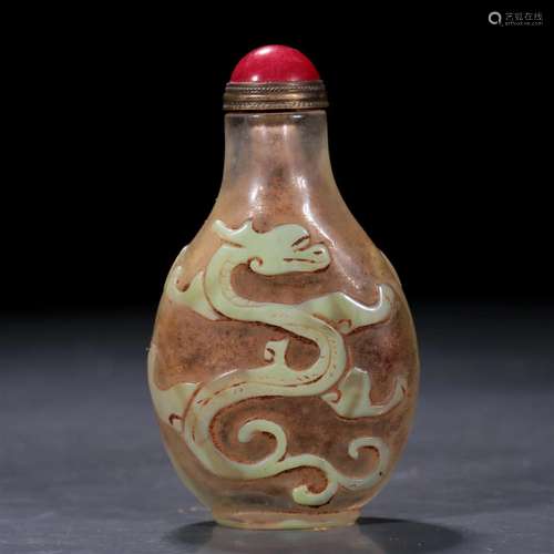 A Glass 'Dragon' Sunff Bottle