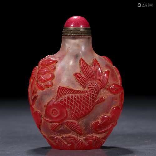 A Red Overlay White Glass 'Flower and Fish' Sunff Bo...