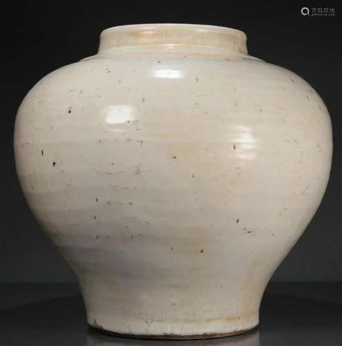 A Wonderful White-Glazed Jar