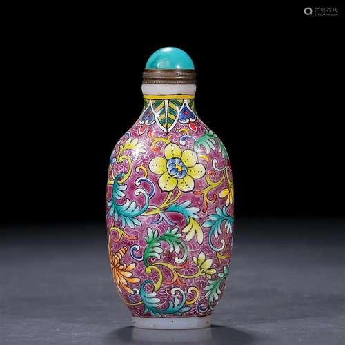 A Glass Painted 'Lotus' Sunff Bottle