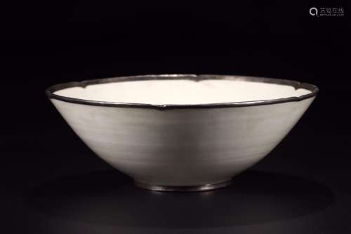 : kiln silvering green-splashed bowlsSize: diameter 20 cm hi...