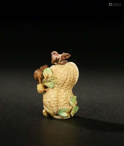 Old teeth painted snuff bottle "riches and honour tianc...