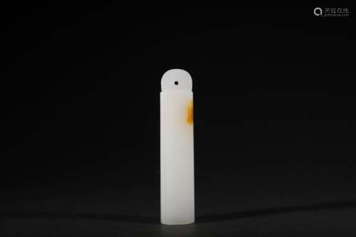 Hetian jade feathered pipeSize: 1.5 * 7 cm 32 g.