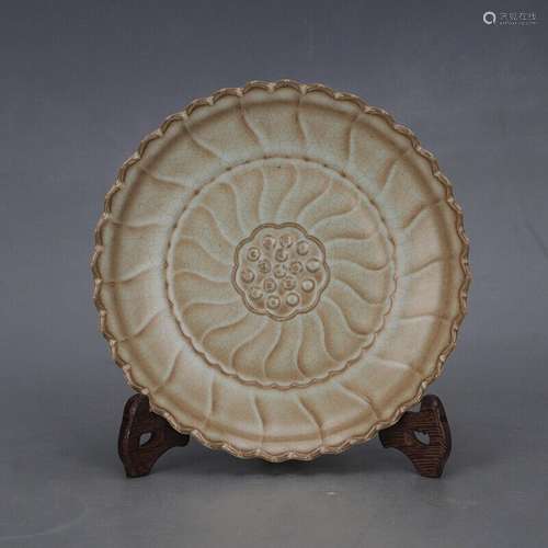 Old Chinese porcelain Song Longquan Green Yellow Glaze Handm...