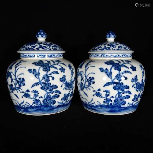 Blue and white flower grain tea pot, 18 x 16