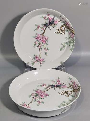 Powder enamel have branches of peach blossom fold along the ...