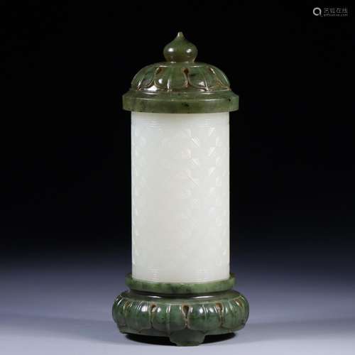 Hetian jade jade with white smoke tubeTotal 15 cm tall..Whit...