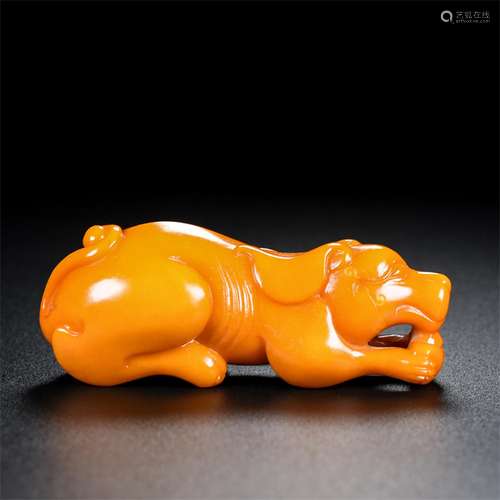 Hetian jade Huang Yuwang goods dog thing in hand, the qualit...