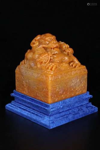 field-yellow stone "dragon seal"Size: 10.2 cm wide...