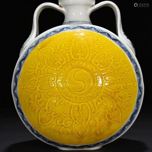 Blue and white jiao yellow glaze wheel pattern kam flat belt...