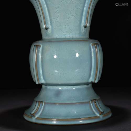 The azure glaze masterpieces out of ji chun 31.5 * 26.5 cm