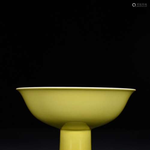 Lemon yellow glaze footed bowl 12 * 20 cm