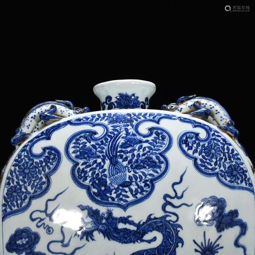 Blue and white dragon four flat bottles of 42 * 31 centimete...