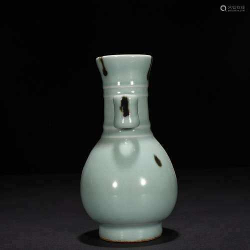 Longquan celadon powder blue glaze point penetration ears 18...