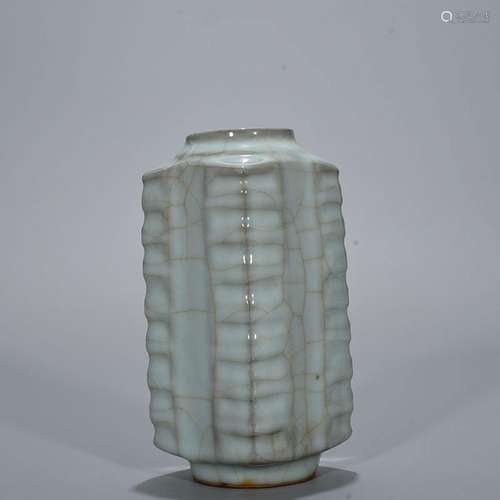 Kiln in white glaze cong type bottle 18 * 7 cm